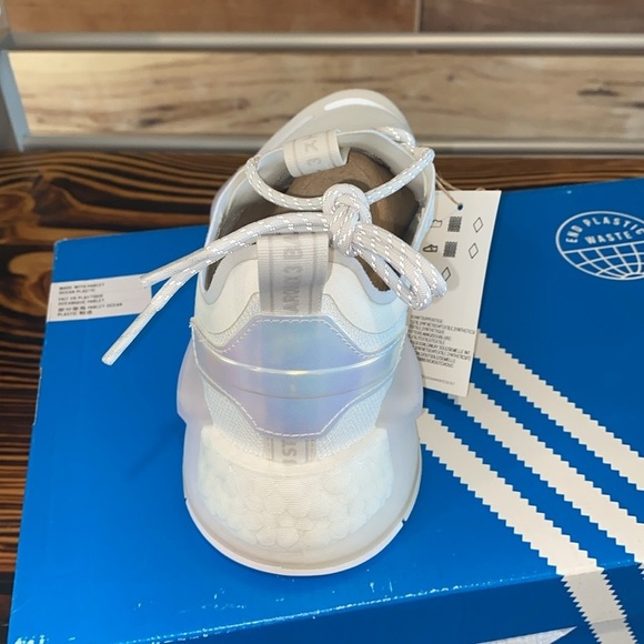 Men’s Adidas Shoes - Picture 3 of 9